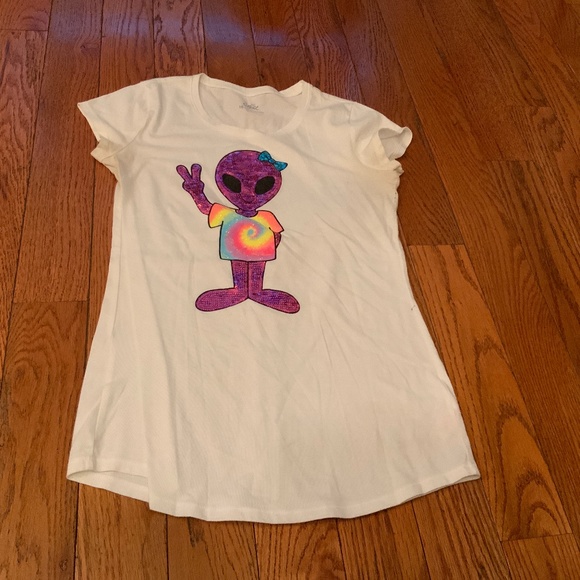 Tops - Picture 1 of 1